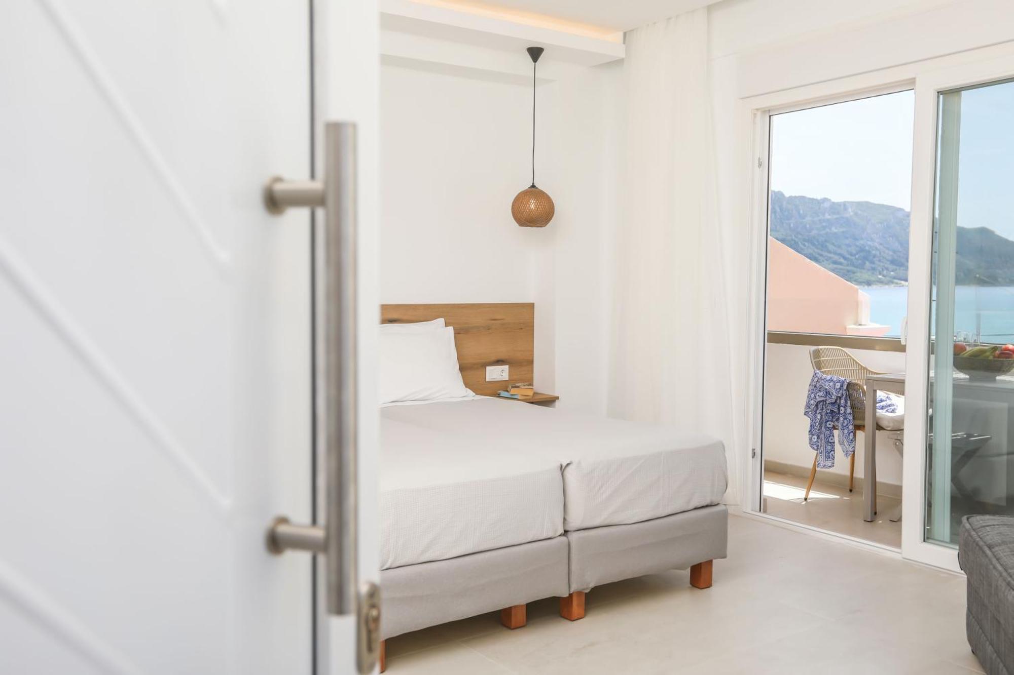 Magdachris Luxury Rooms Agios Georgios Pagon Exterior foto